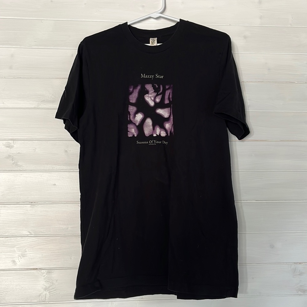Mazzy Star Shirt (size men’s L)